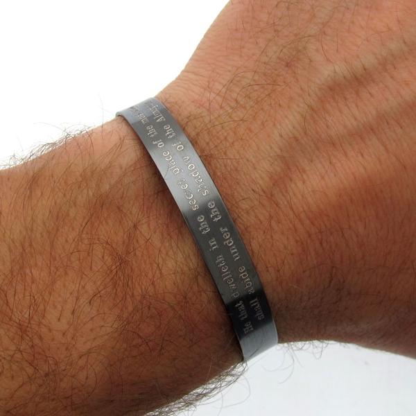 Personal sales message bracelet